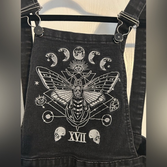 ROMWE Black Gothic Moon Embroidered Denim Overalls - Picture 6 of 11